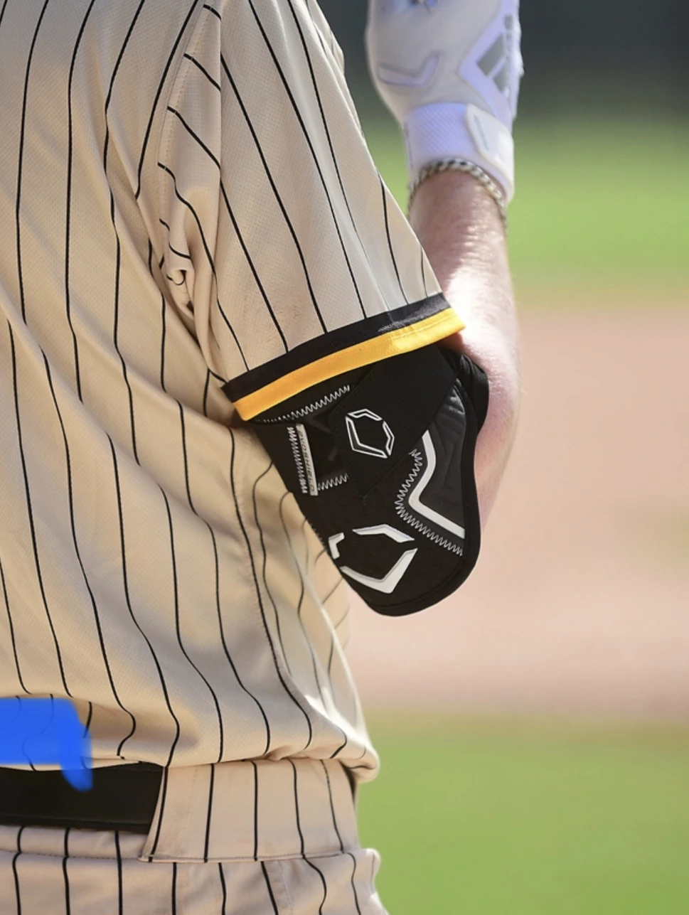 Null EvoShield Pro-SRZ™ 2.0 Batter’s Elbow Guard : Red 4 Null EvoShield Pro-SRZ™ 2.0 Batter’s Elbow Guard : Red - Image 2