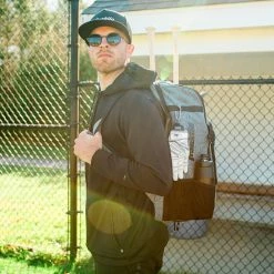 Franklin MLB Glove Aerator Youth (23575) -EastonBats Shop 30730024 Franklin MLB Glove Aerator Adulth 23576 3 1